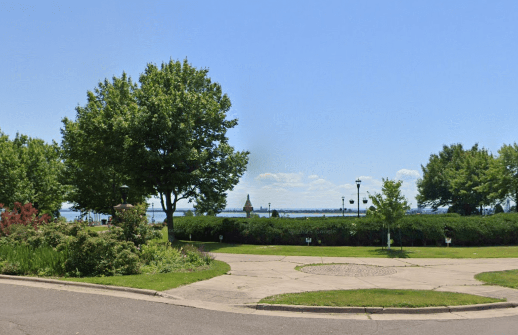 Leif Erikson Park & Rose Garden
