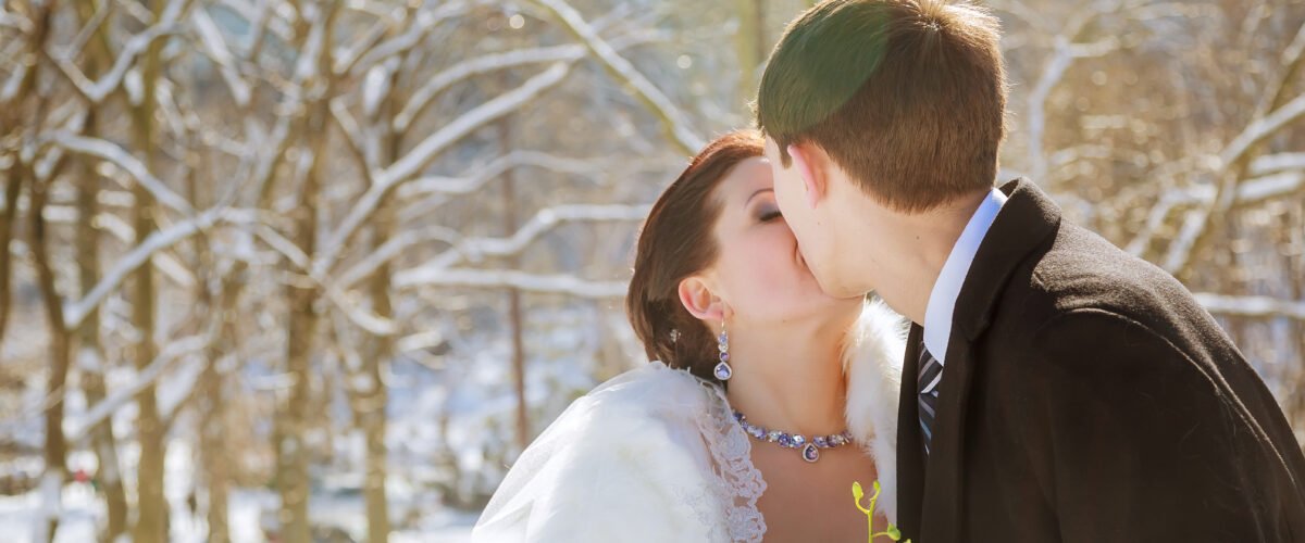 The Best Months to Get Married in Duluth, Ranked Honestly